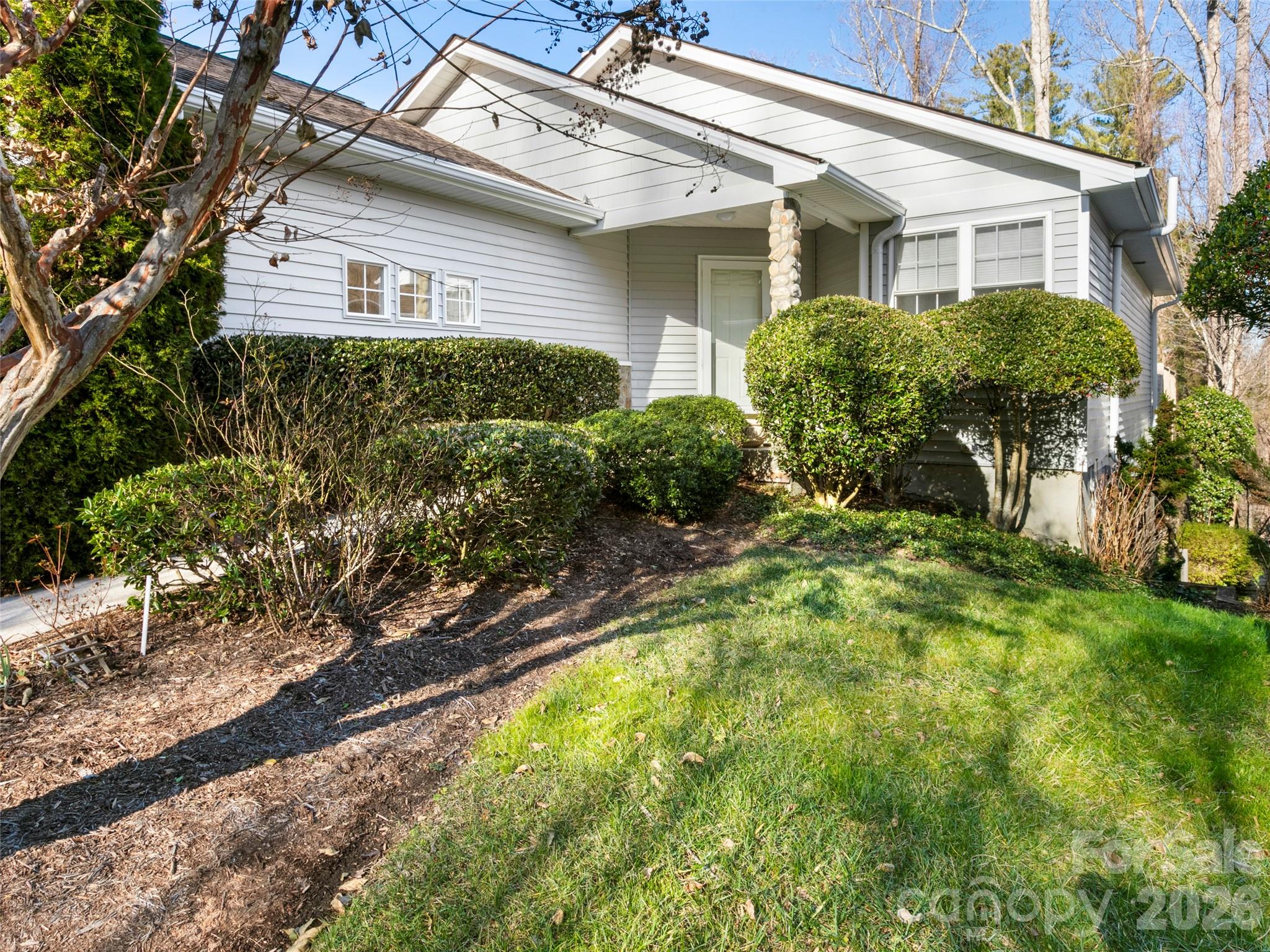 305 Ewarts Hill Road, Hendersonville, NC, 28739