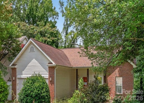 Photo of 1021 Stinson Glen Lane, Charlotte, NC 28214 (MLS # 4431847)
