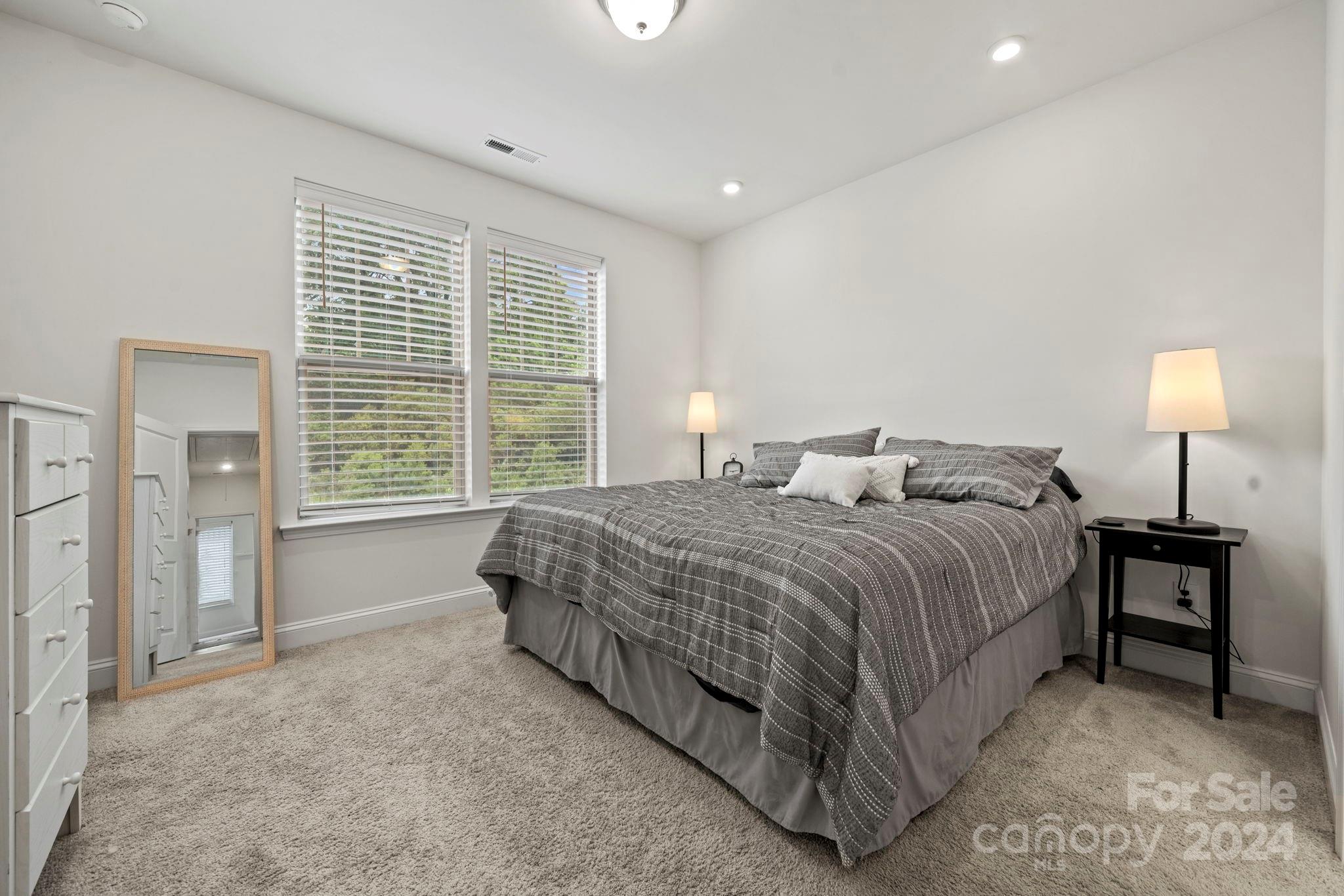 The Towns at Greenway - Residential