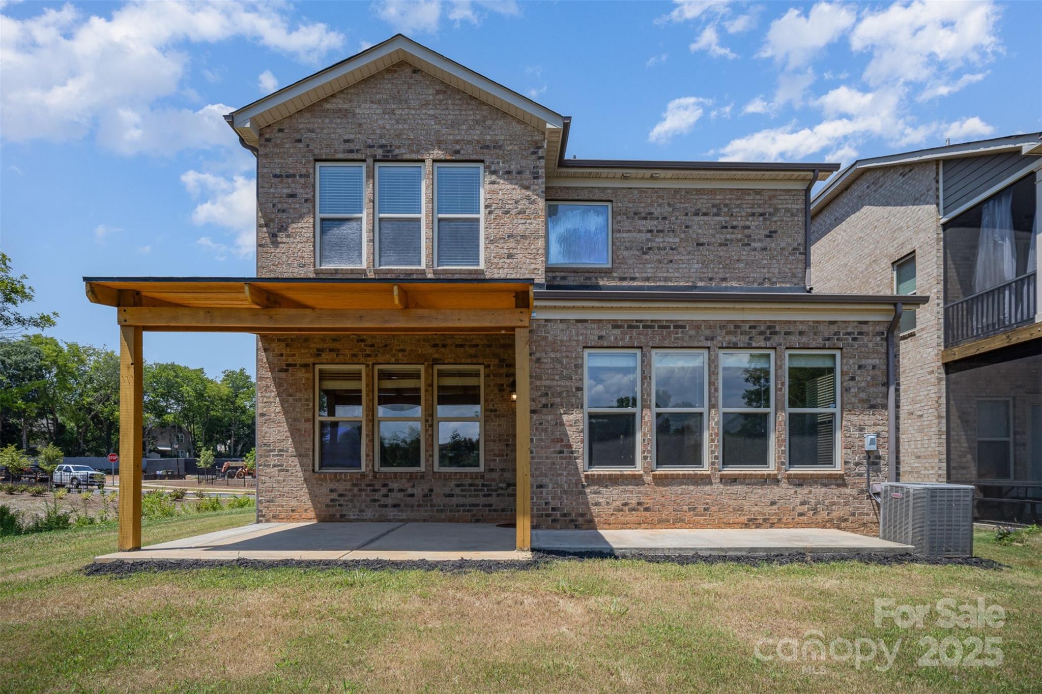 Charlotte, North Carolina 28277, United States, 4 Bedrooms Bedrooms, ,3 BathroomsBathrooms,Residential,Active,166857