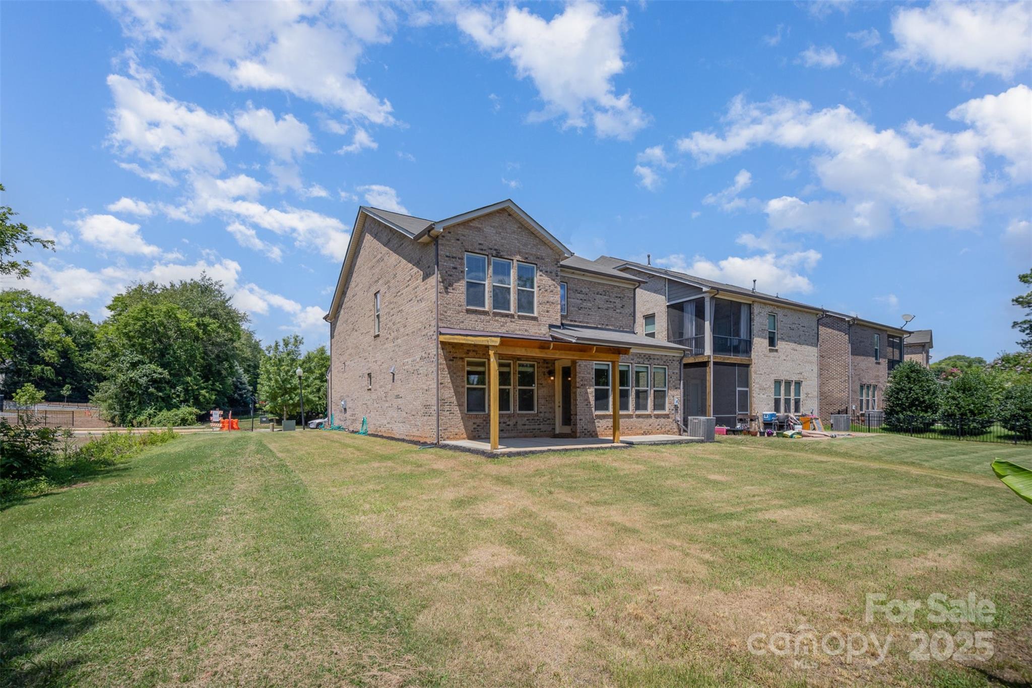 Charlotte, North Carolina 28277, United States, 4 Bedrooms Bedrooms, ,3 BathroomsBathrooms,Residential,Active,166857