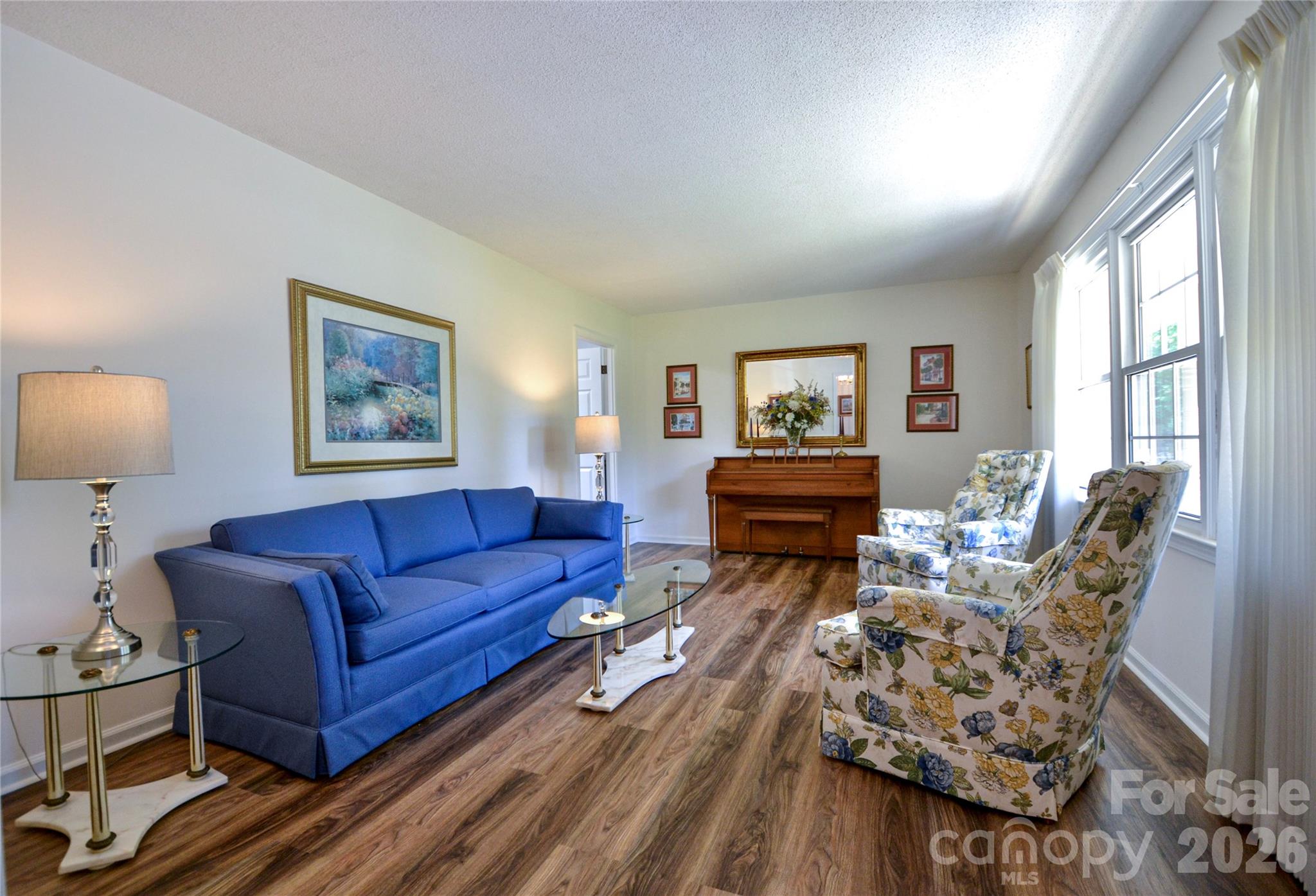 2404 Wedgewood Drive