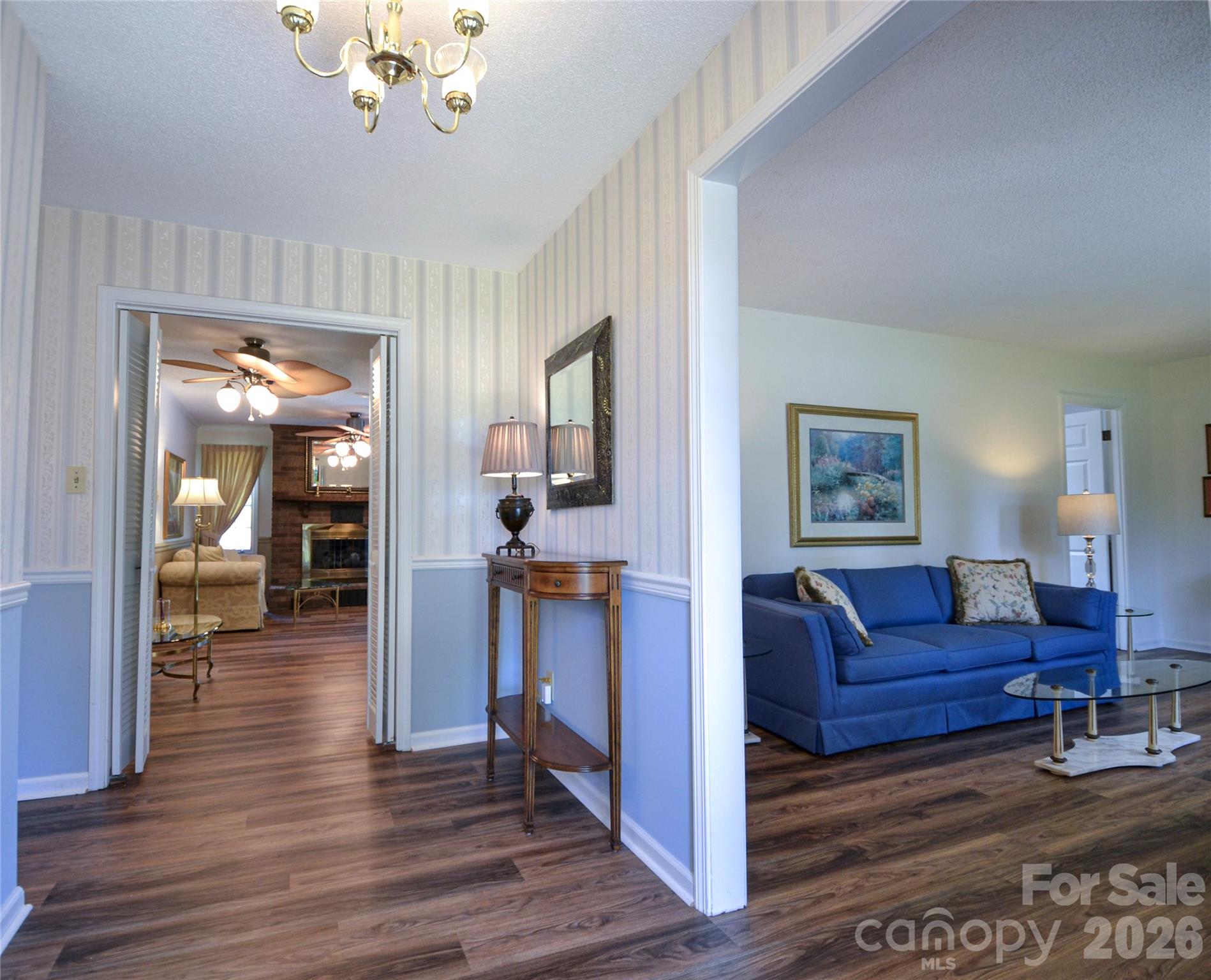 2404 Wedgewood Drive