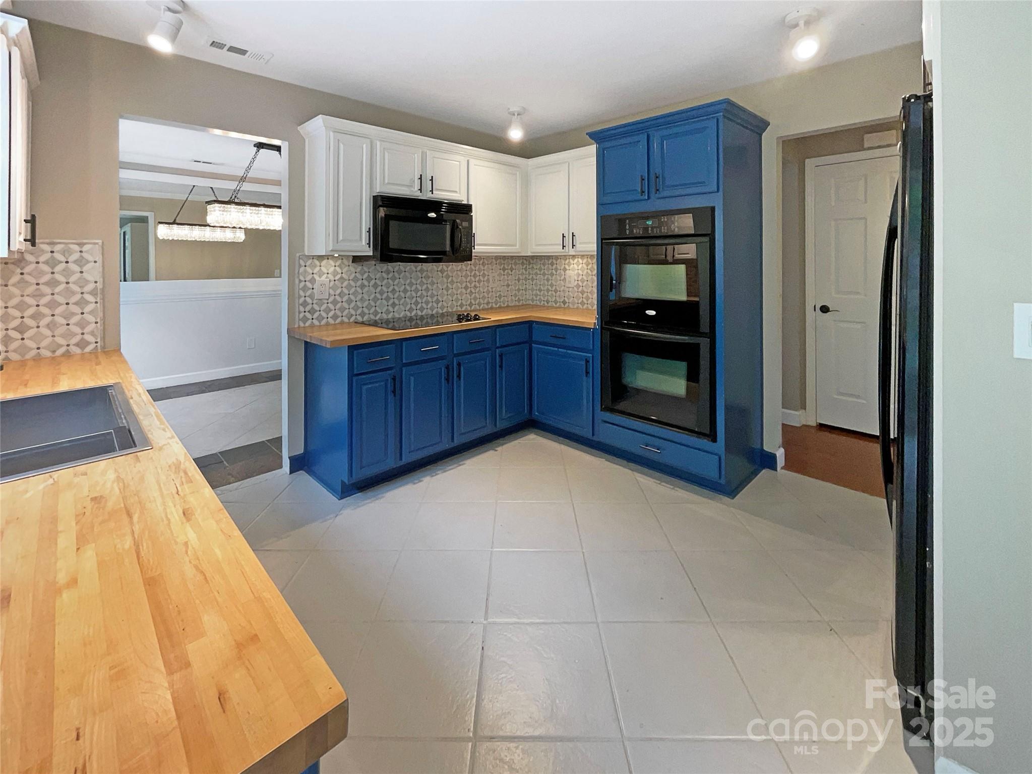 Tega Cay - Residential