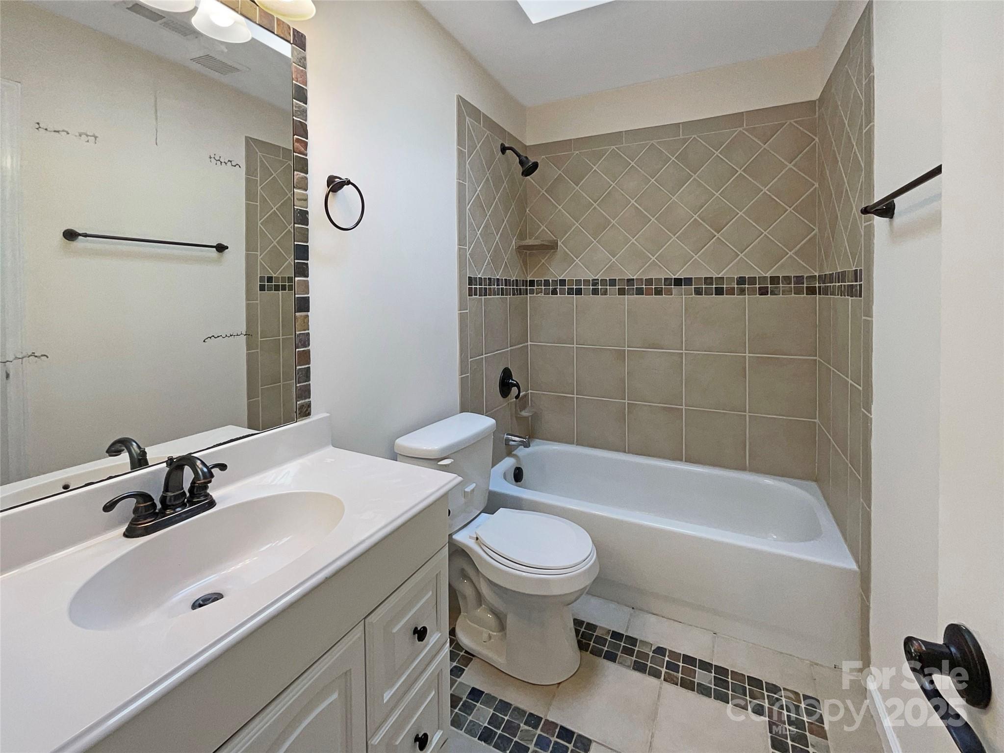 Tega Cay - Residential