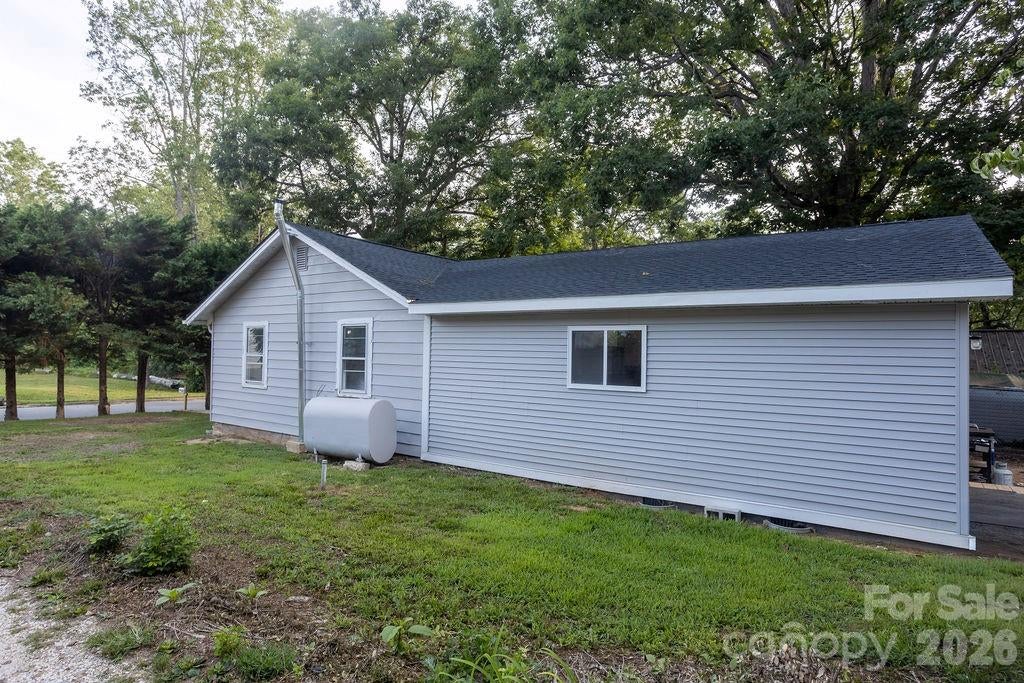 44 LR Smith Avenue