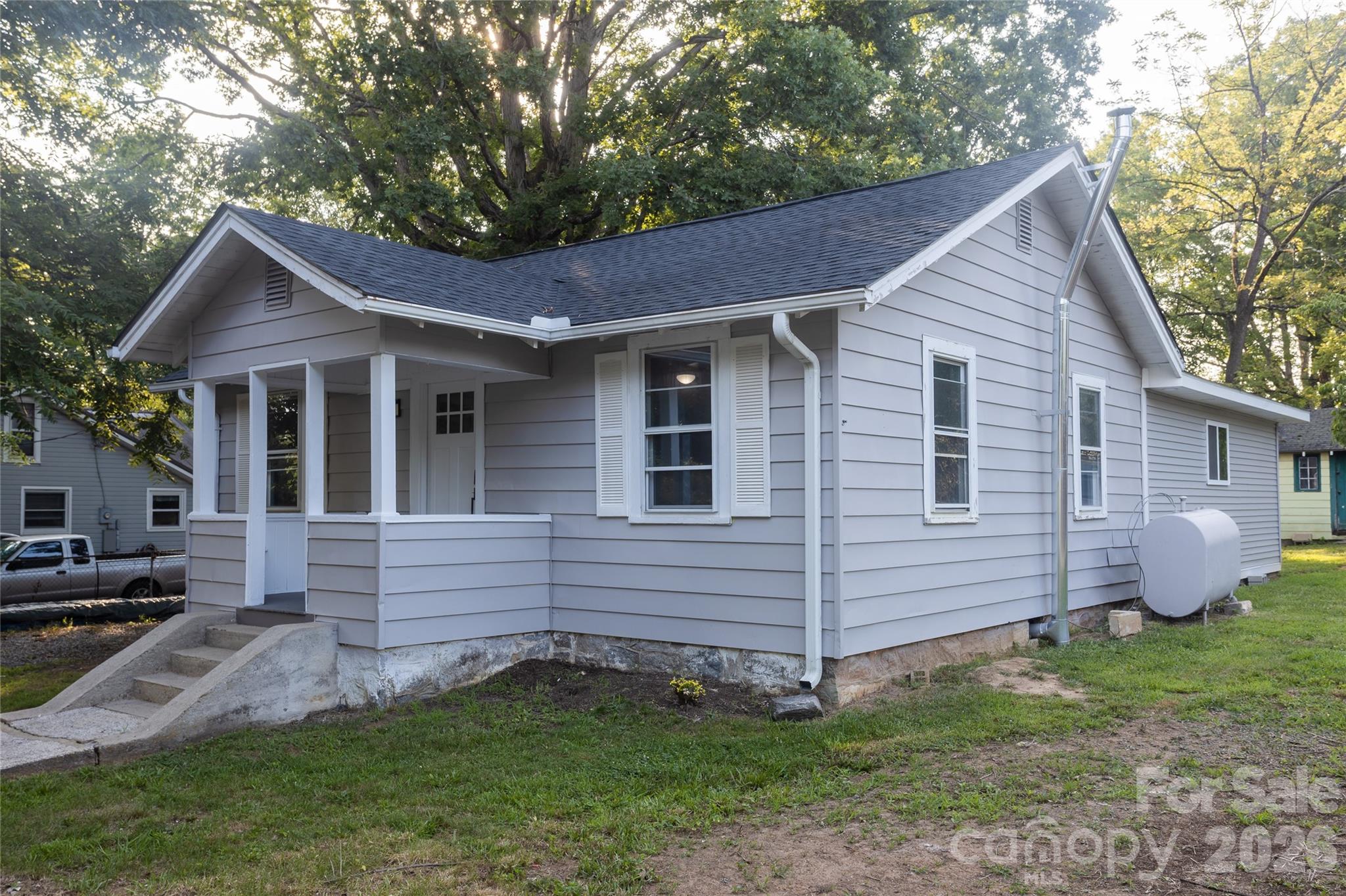 44 LR Smith Avenue