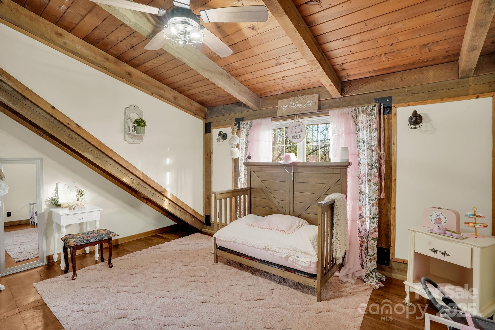 Woodland Knoll - Residential