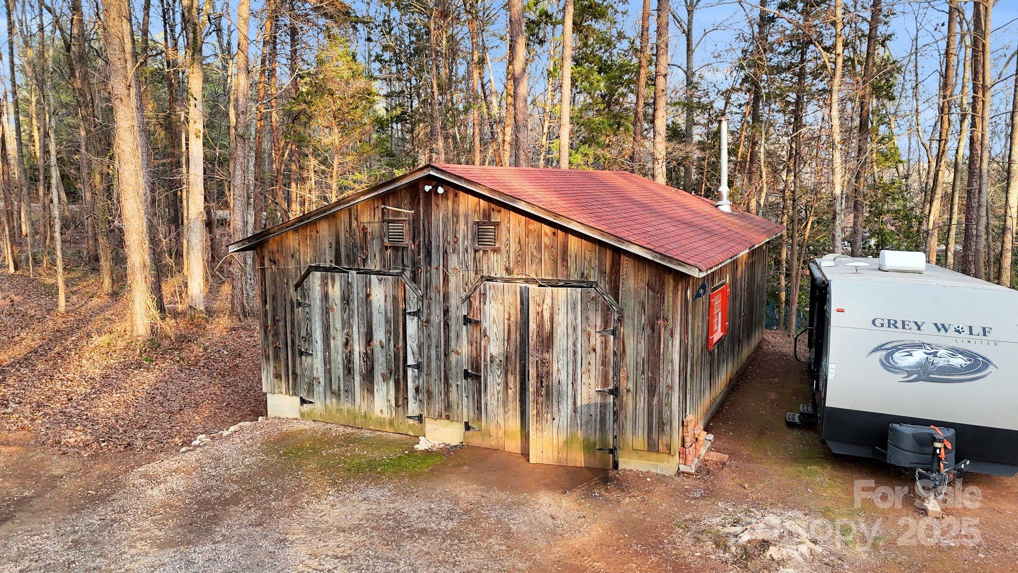 Woodland Knoll - Residential