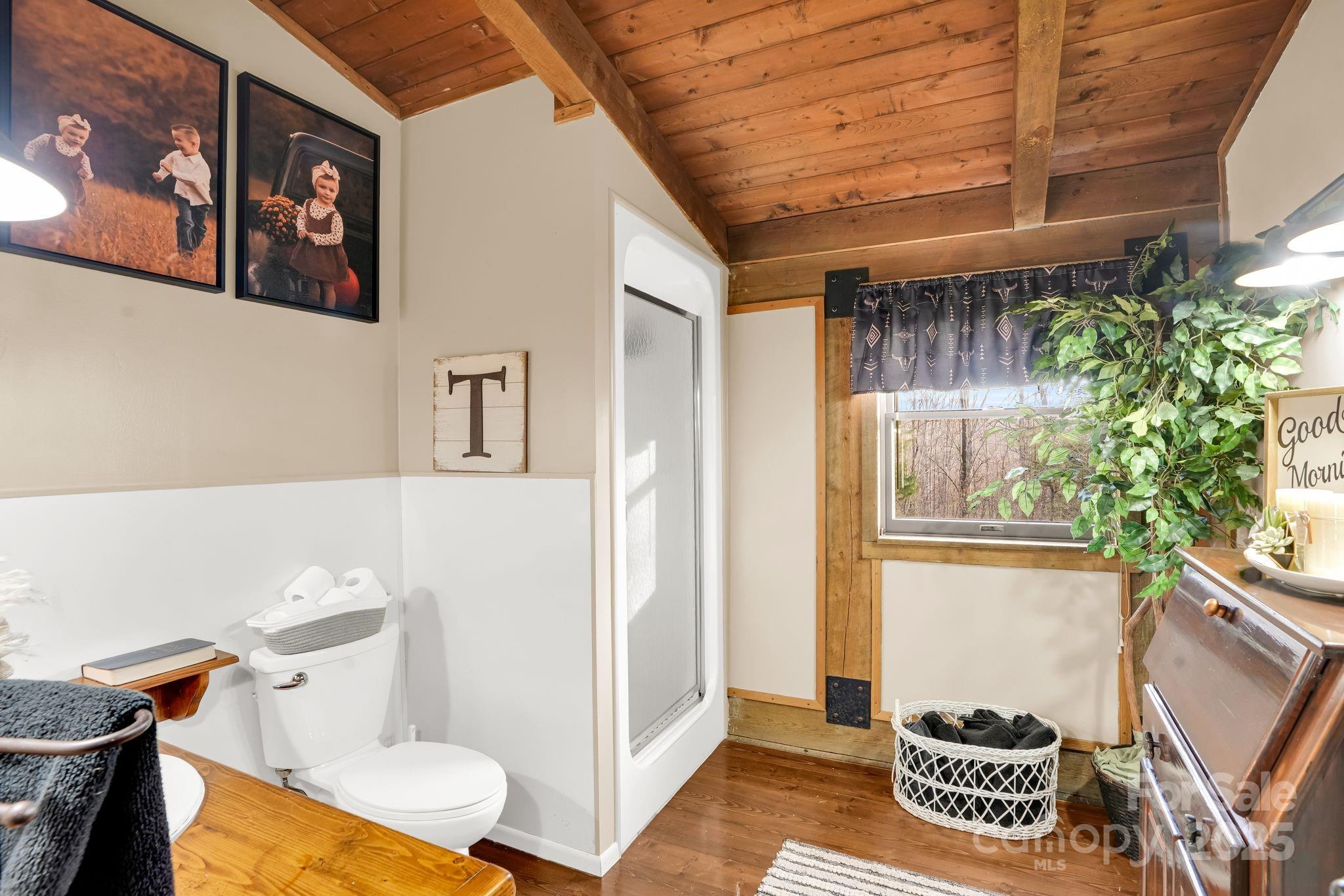 Woodland Knoll - Residential