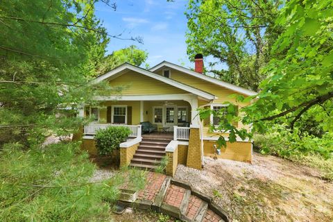 Photo of 662 Biltmore Avenue, Asheville, NC 28803 (MLS # 4375628)