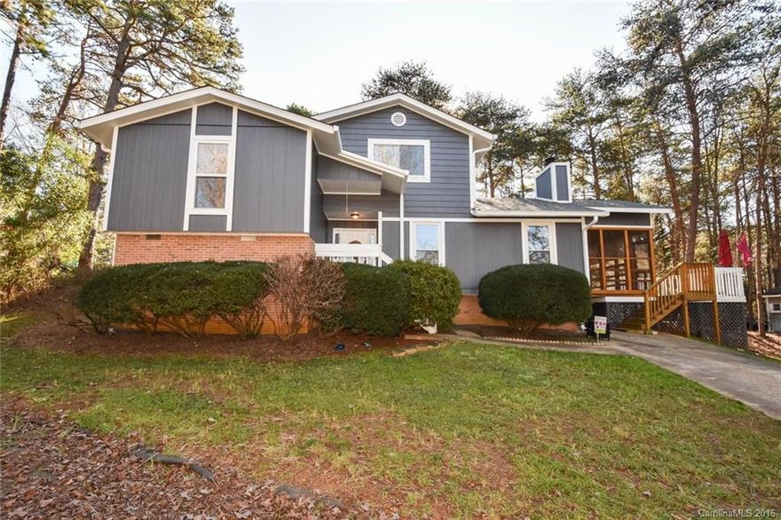 Welcome home to this Tega Cay treasure!  Enjoy everything Tega Cay has to offer from your new home!  Quiet evenings on the screened in porch, entertain on your deck, walking trails, parks, boat ramp/lake access.  Beautifully updated bath and a split bedroom plan for amazing privacy.  This home is waiting anxiously for it's new owner!