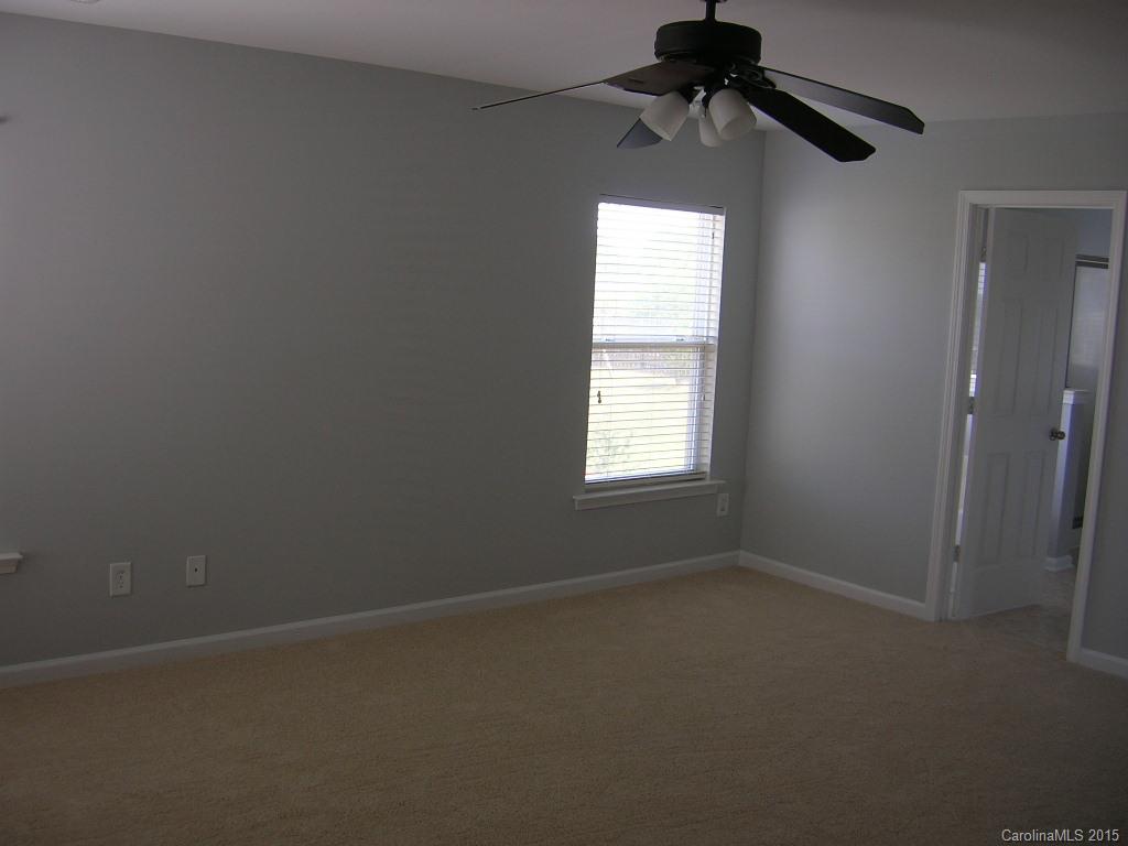 Hamilton Lakes - Residential