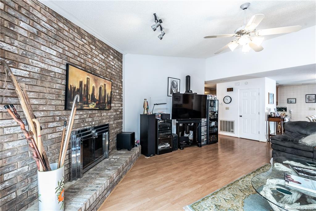 Meadowcreek - Residential