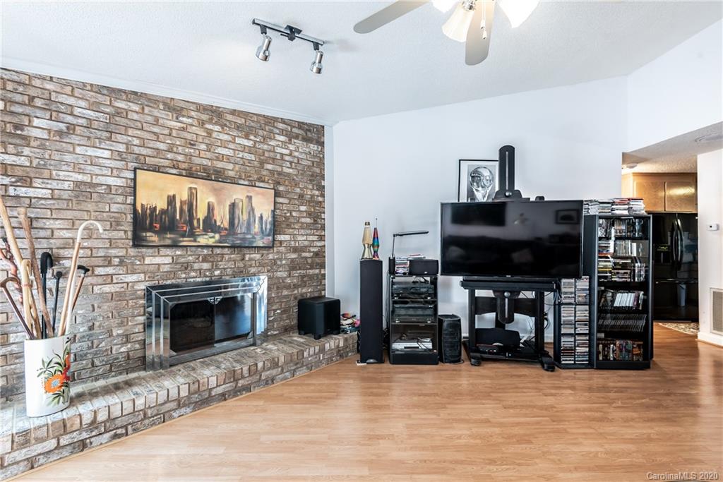 Meadowcreek - Residential