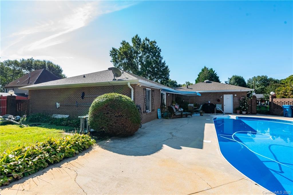 Meadowcreek - Residential