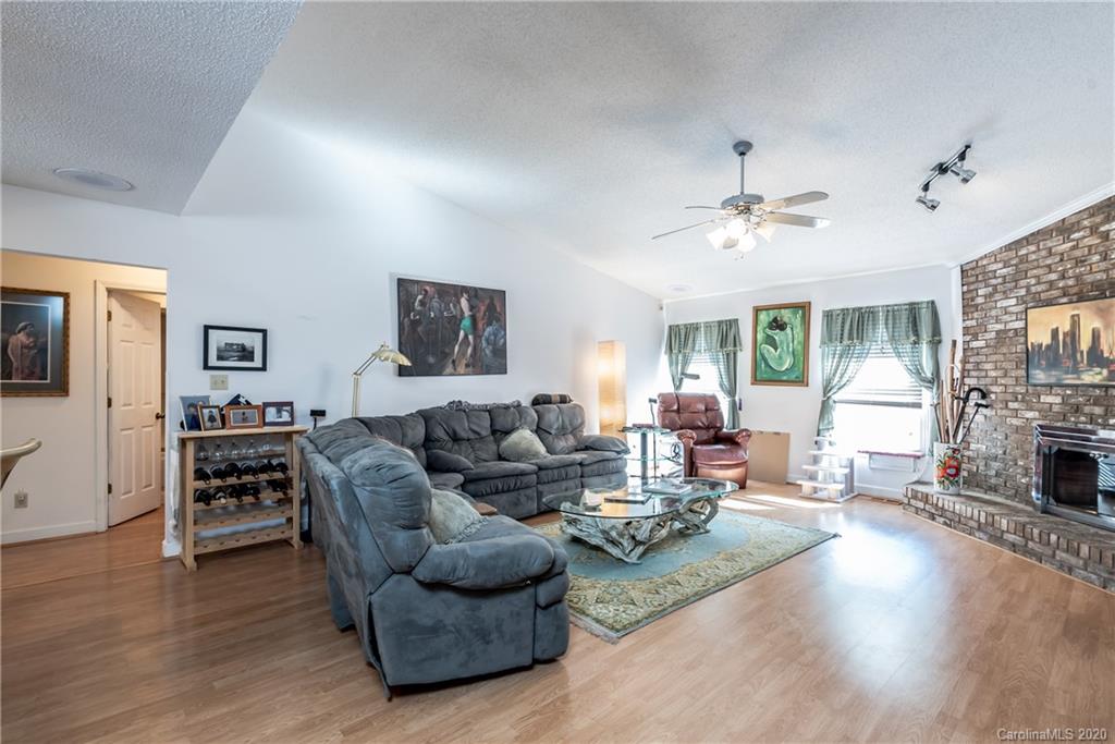 Meadowcreek - Residential