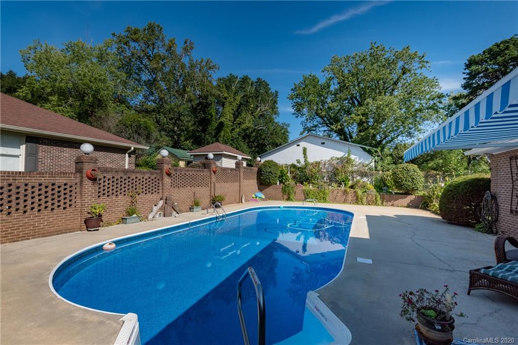 Meadowcreek - Residential