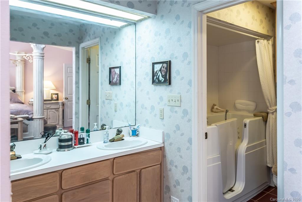 Meadowcreek - Residential