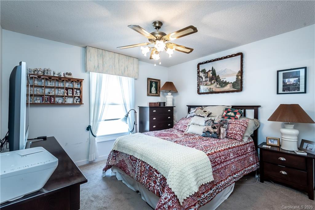 Meadowcreek - Residential