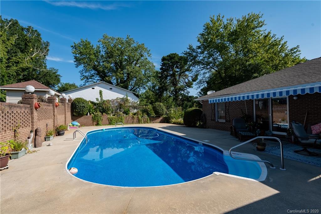 Meadowcreek - Residential