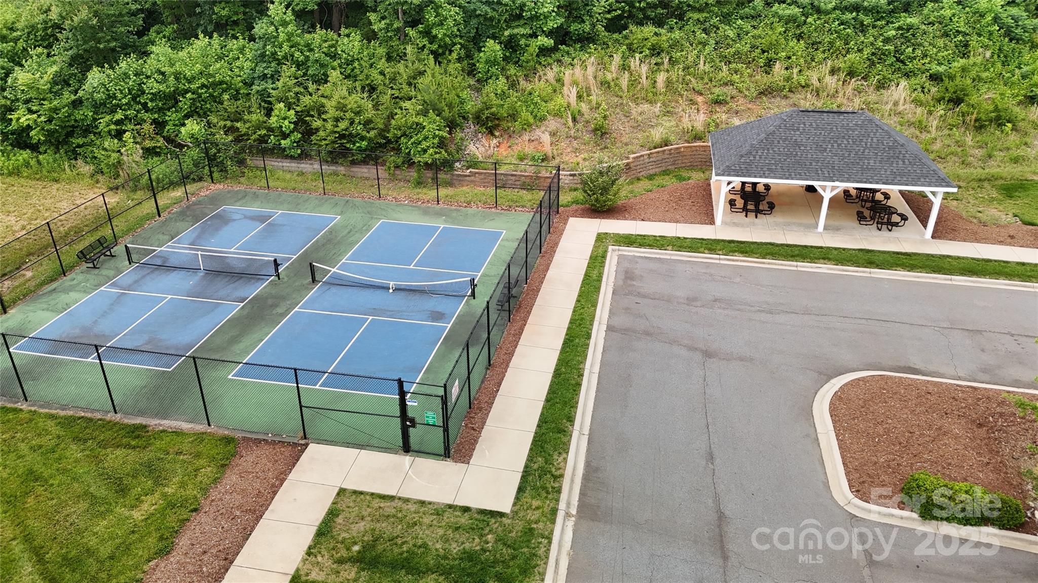 Lakewalk - Residential