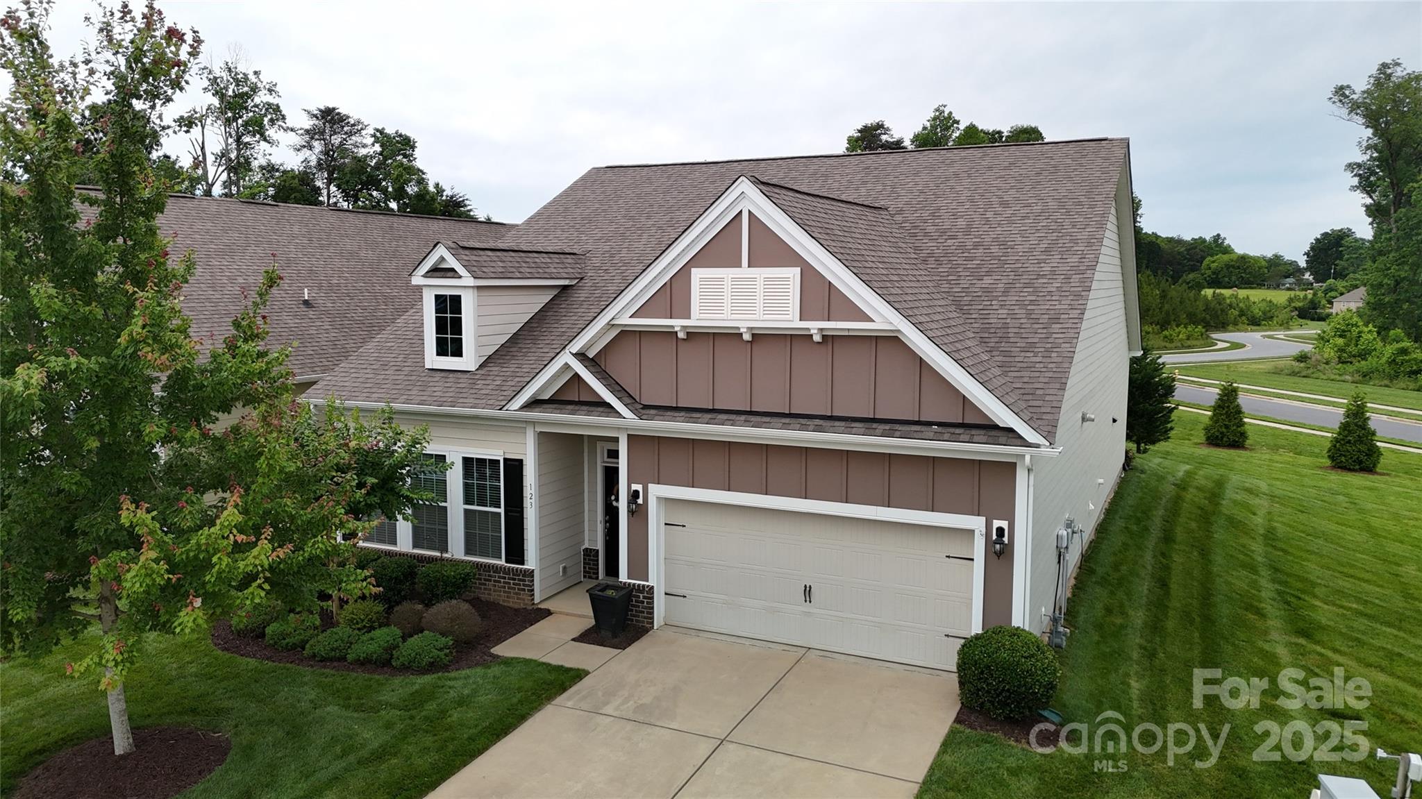 Lakewalk - Residential