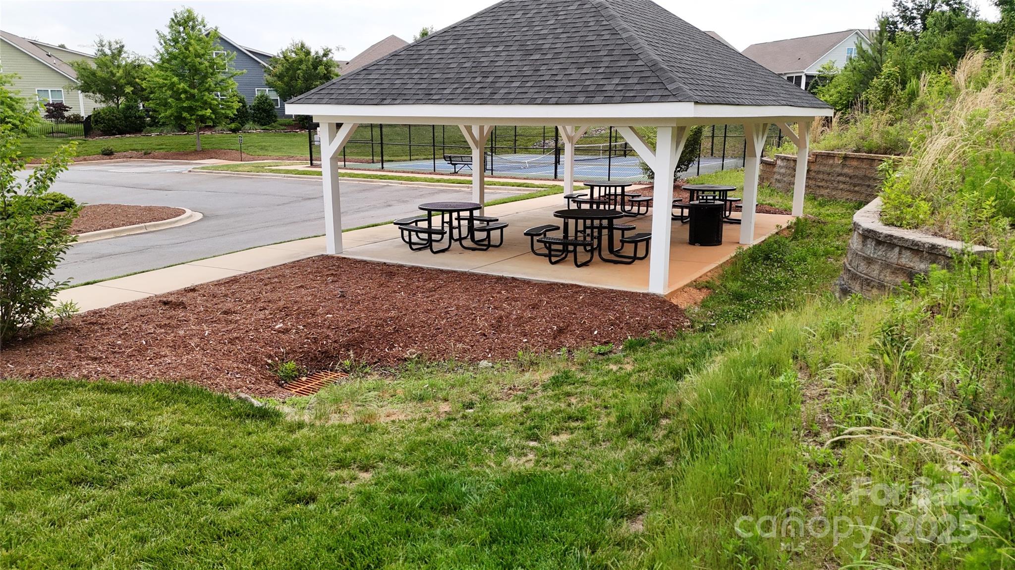 Lakewalk - Residential