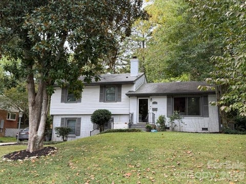 Photo of 5122 Murrayhill Road, Charlotte, NC 28210 (MLS # 4435020)