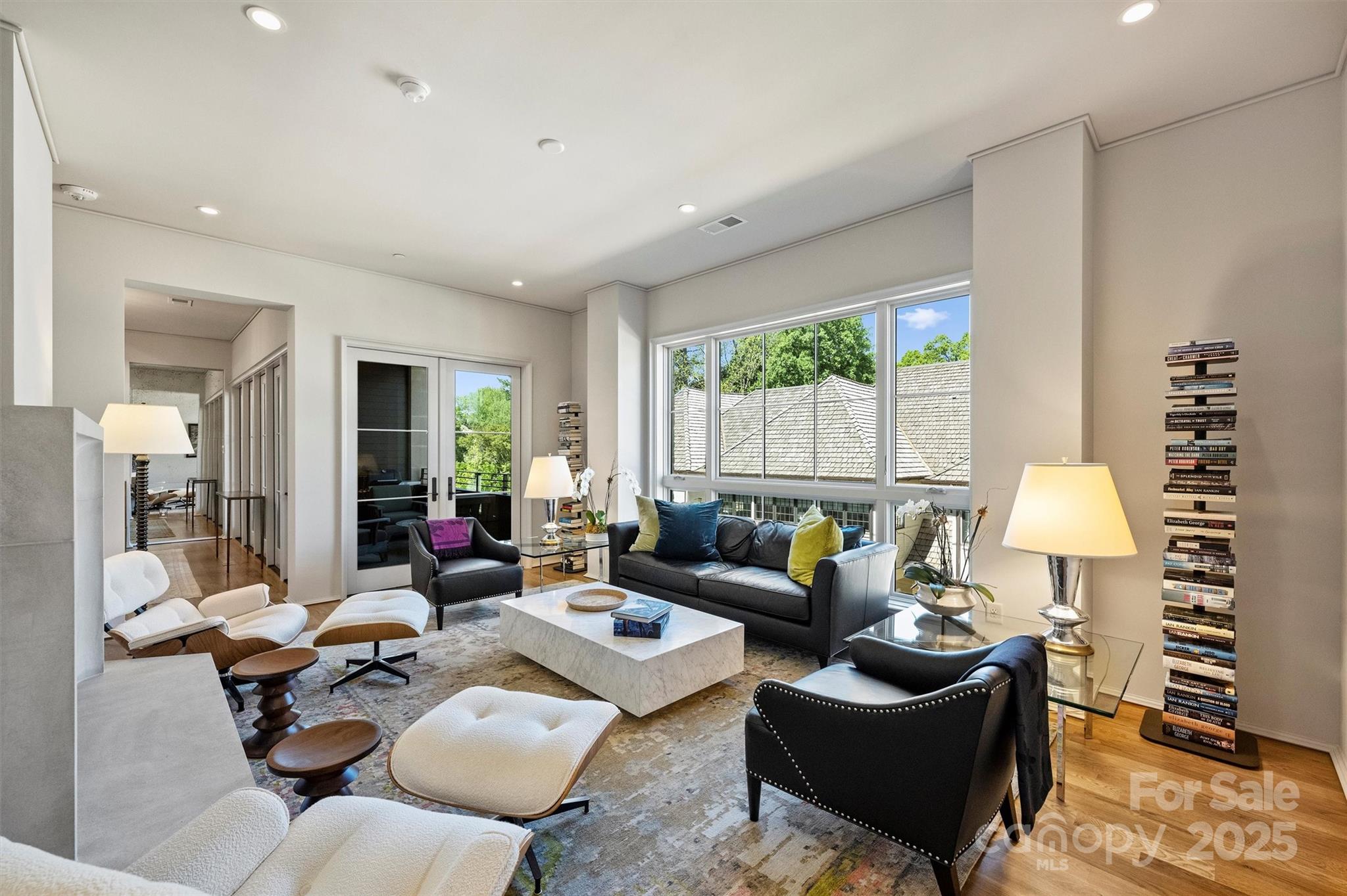 1170 Queens Road