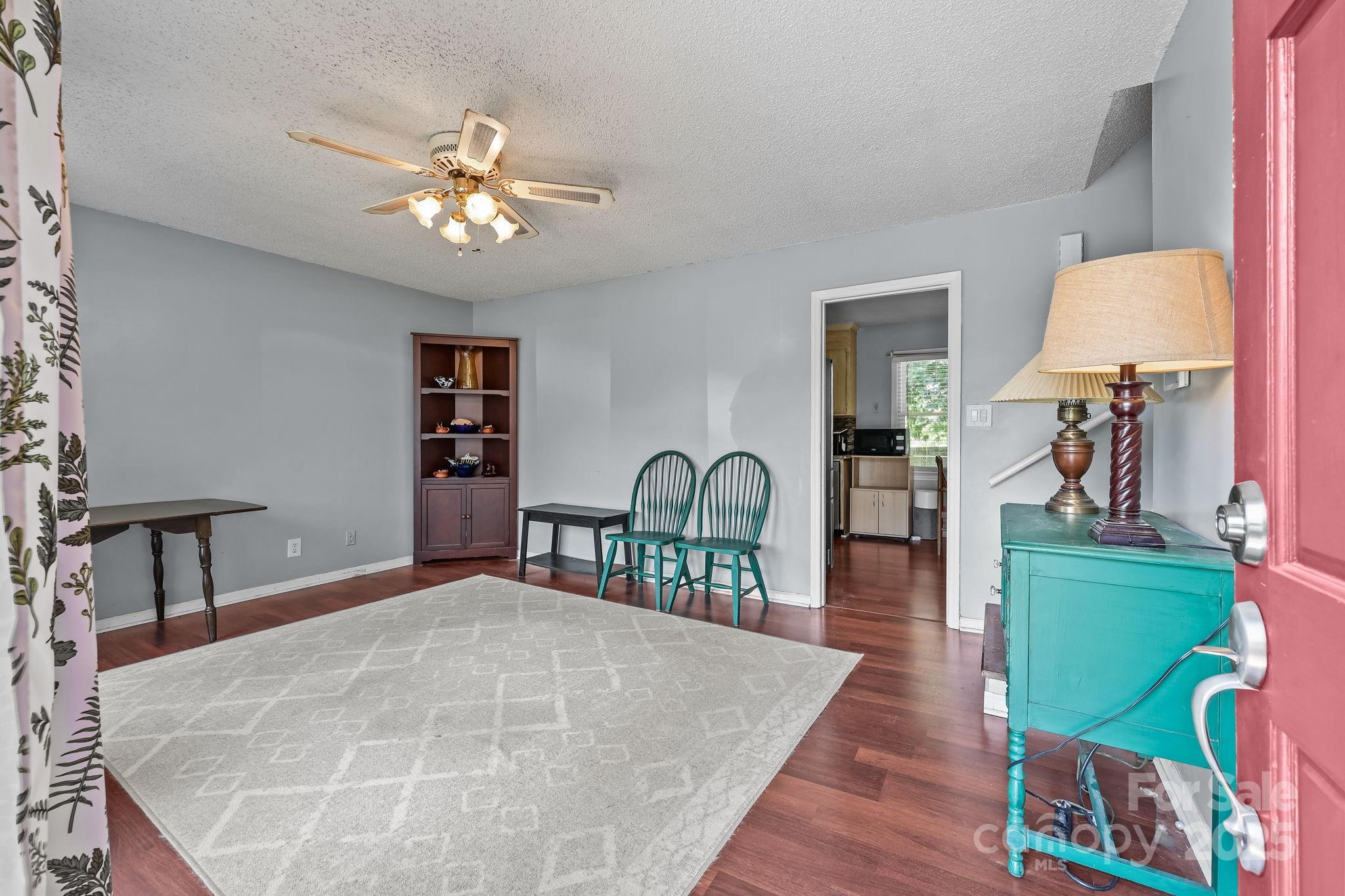 2704 Julep Lane