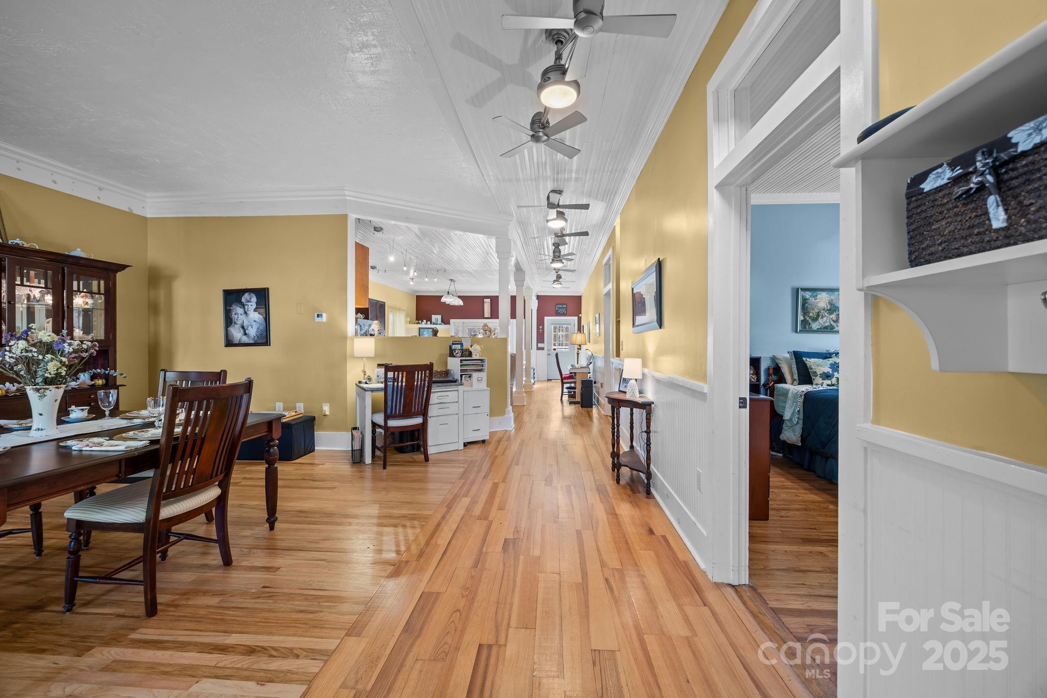 1223 S Lafayette Street