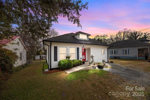 1223 S Lafayette Street Shelby NC 28152