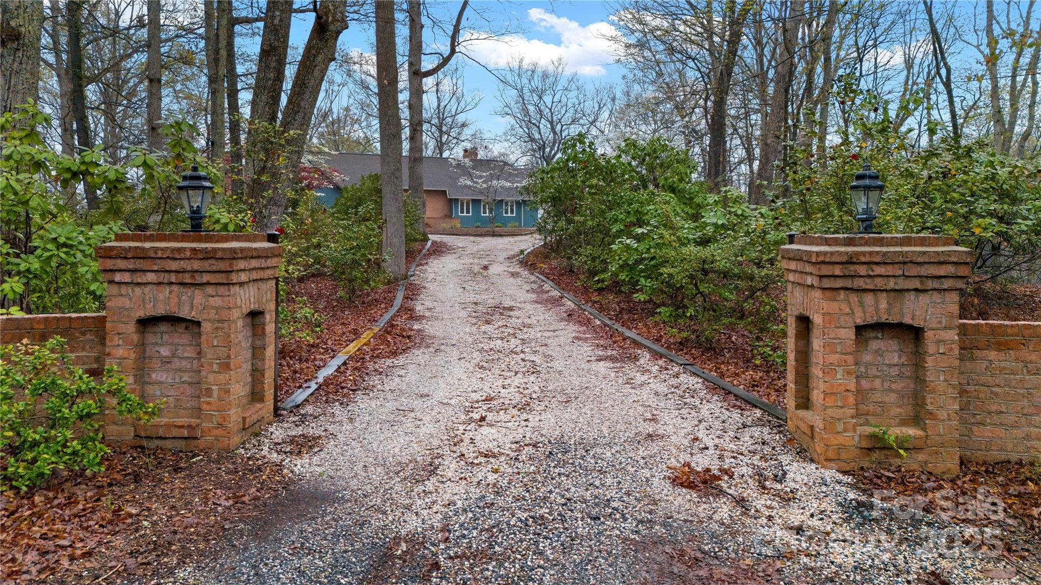 1476 New Market Road