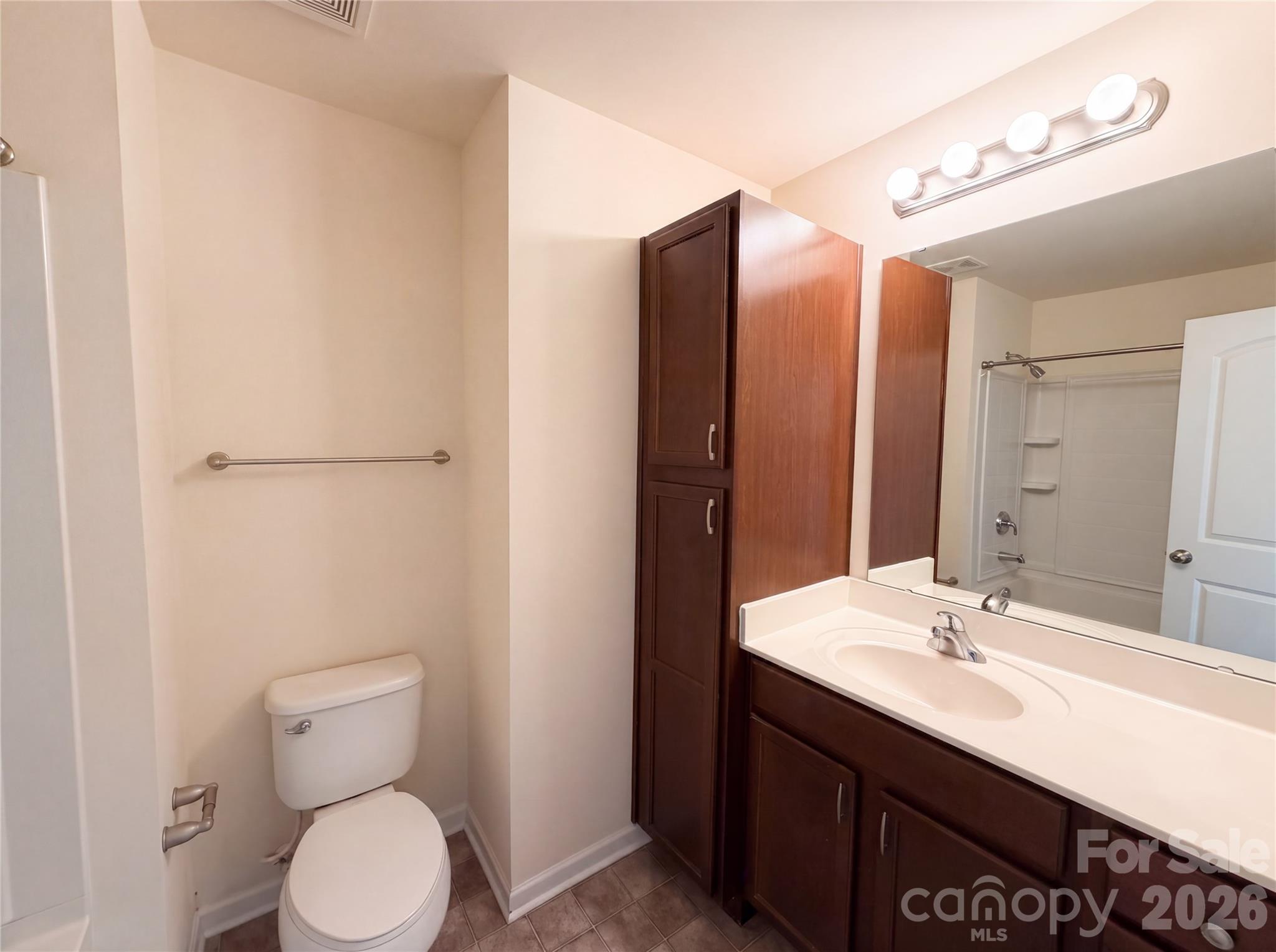 Charlotte Pines - Residential