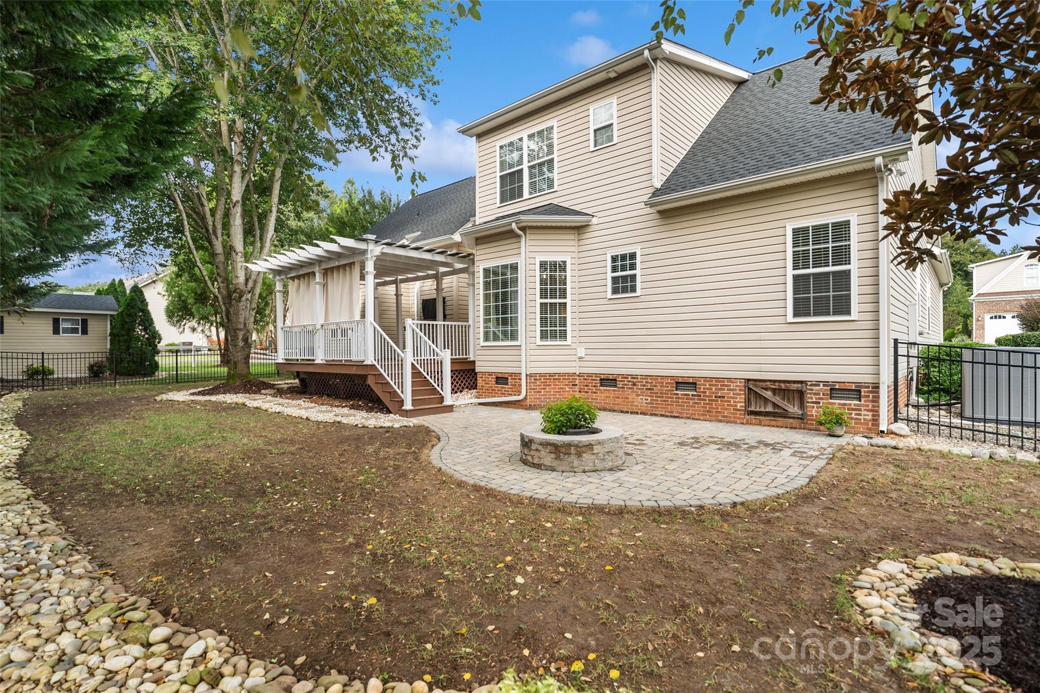 Seven Oaks - Residential