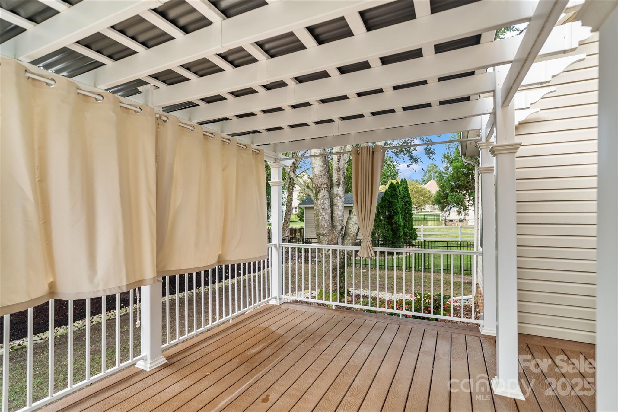 Seven Oaks - Residential