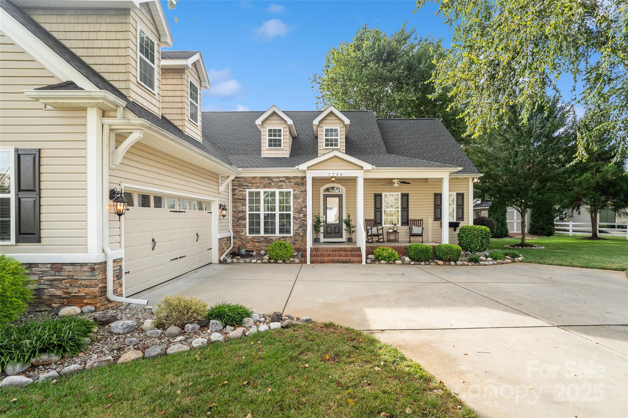 Seven Oaks - Residential