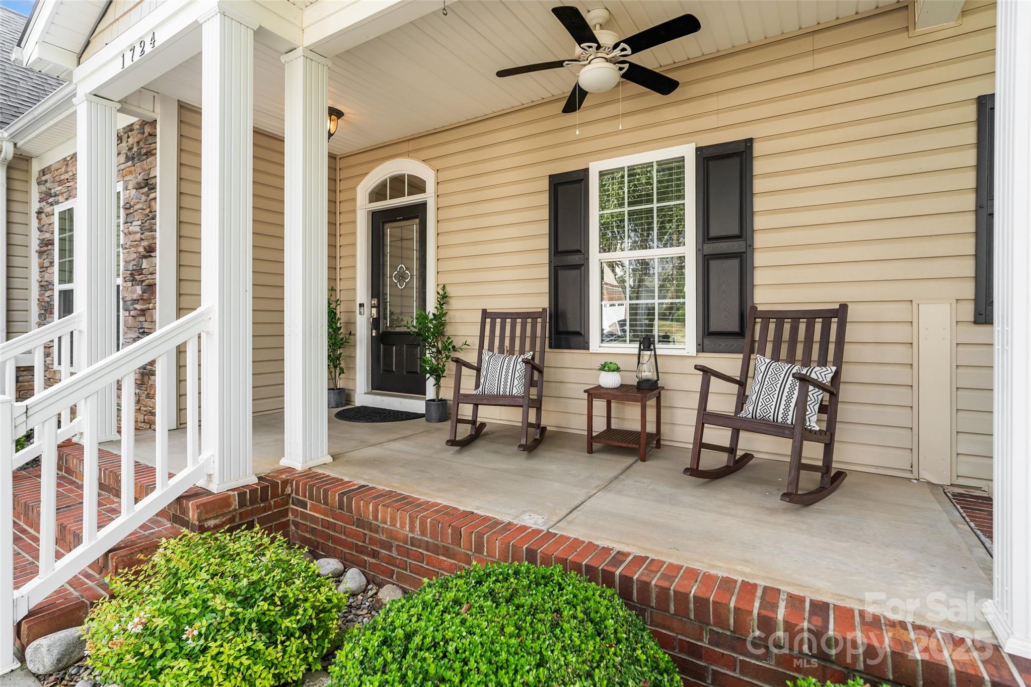 Seven Oaks - Residential