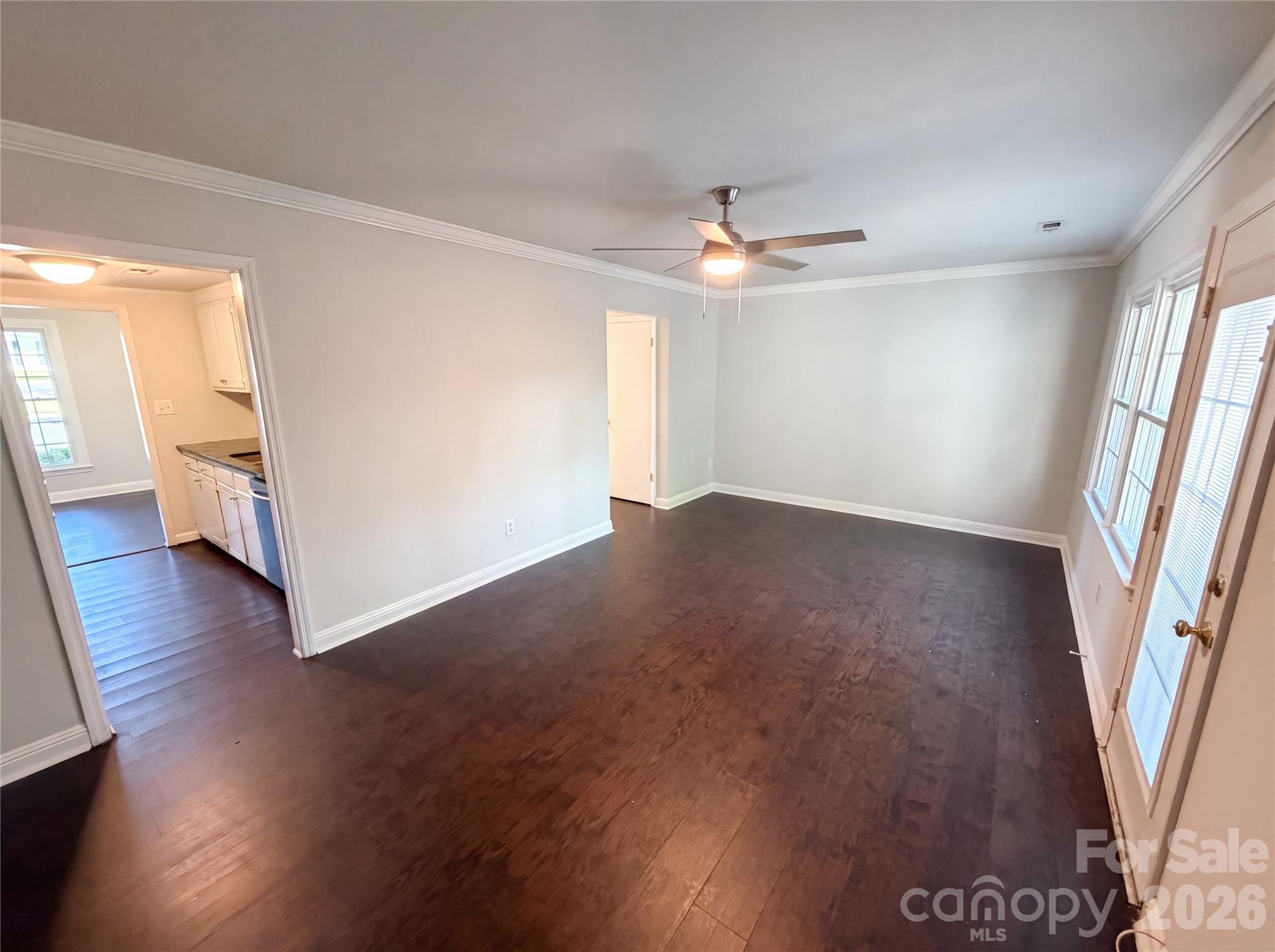 8042 Regent Park Lane