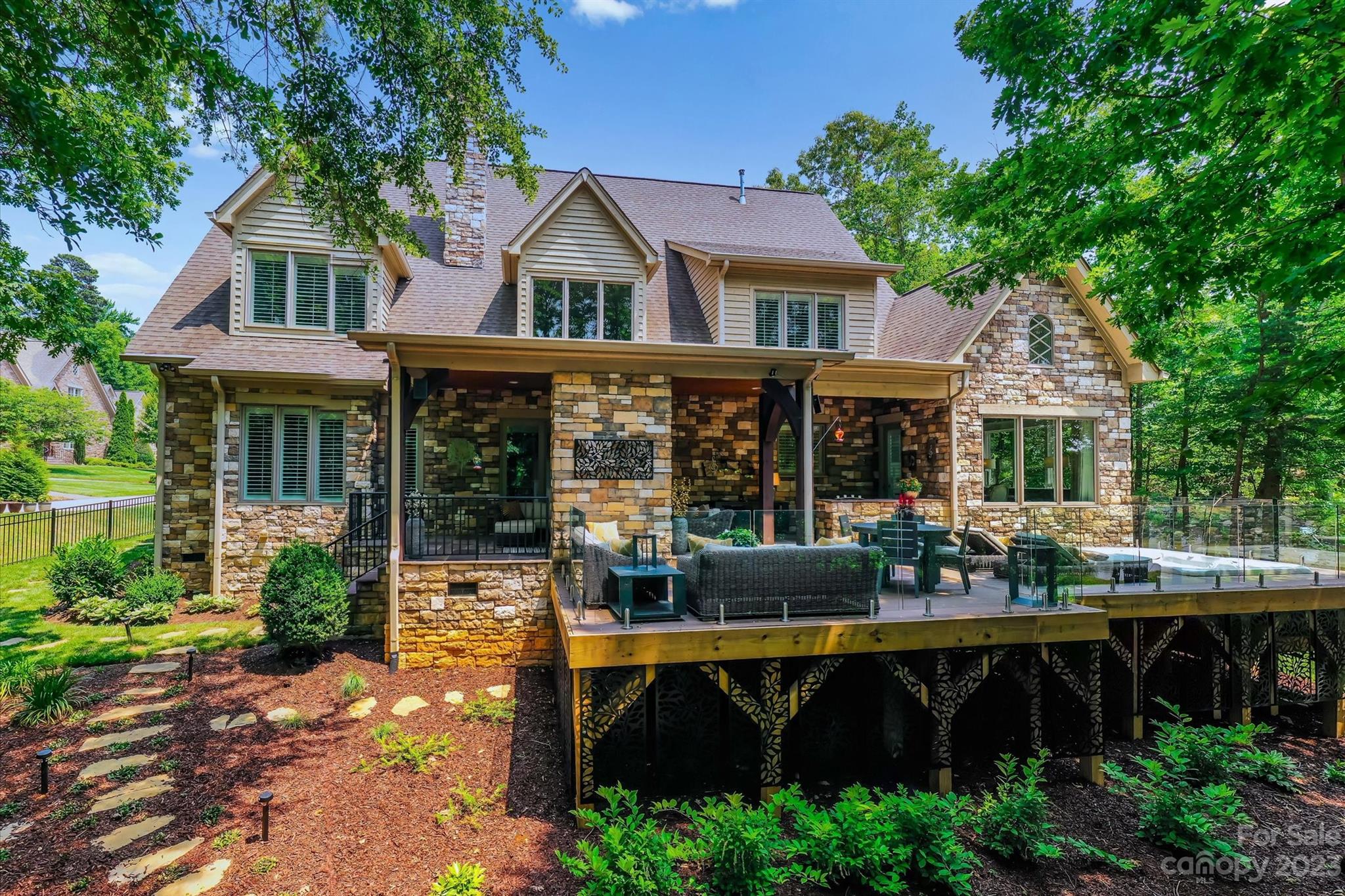 Shadowcreek - Residential