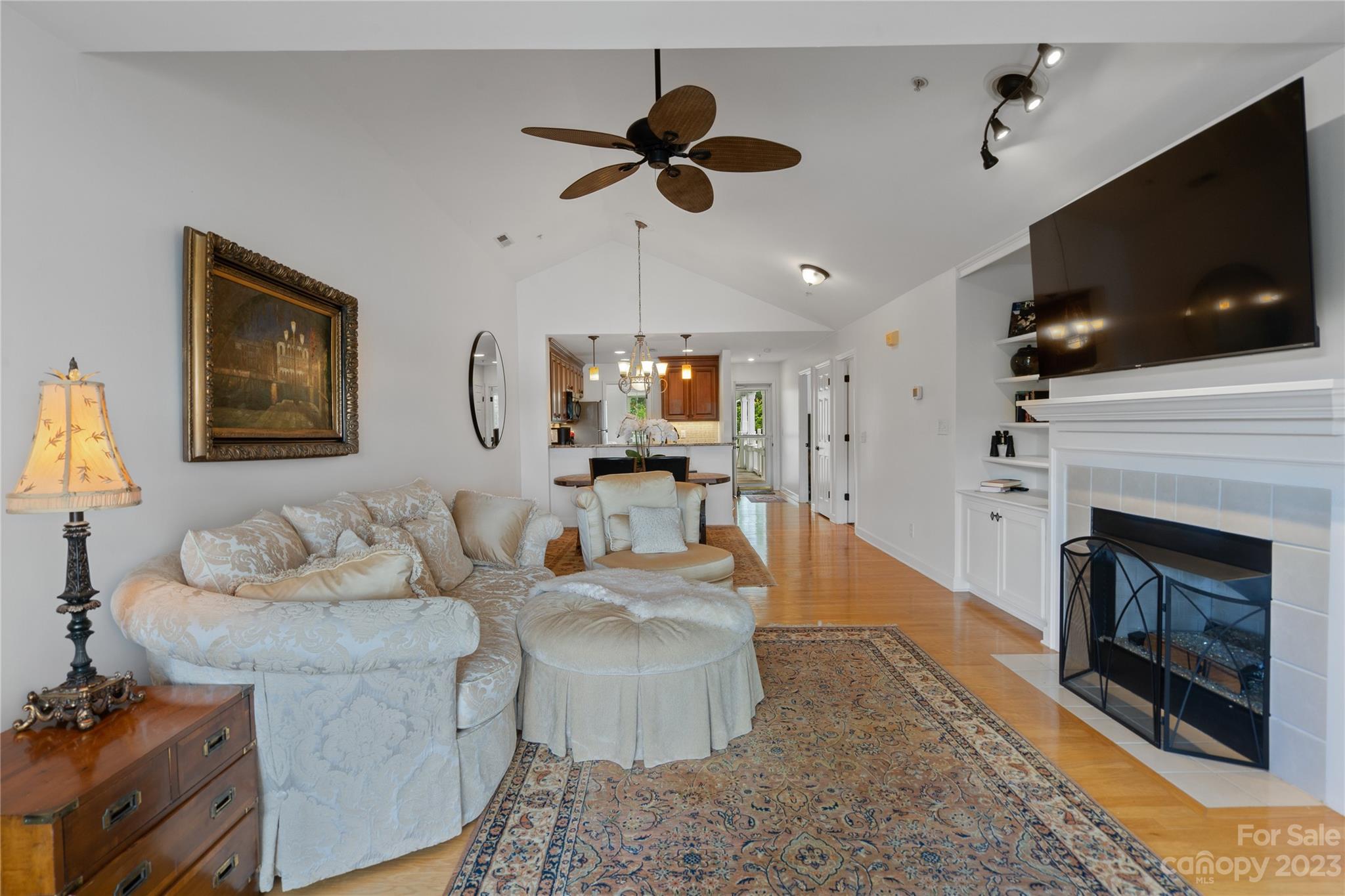 Spinnaker Point - Residential