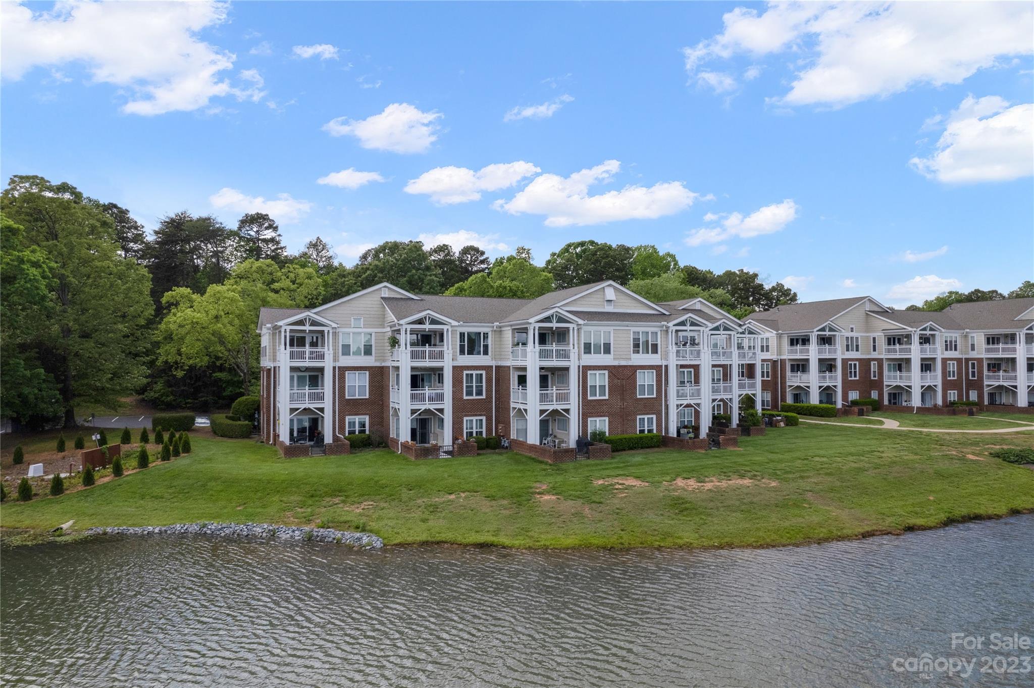 Spinnaker Point - Residential