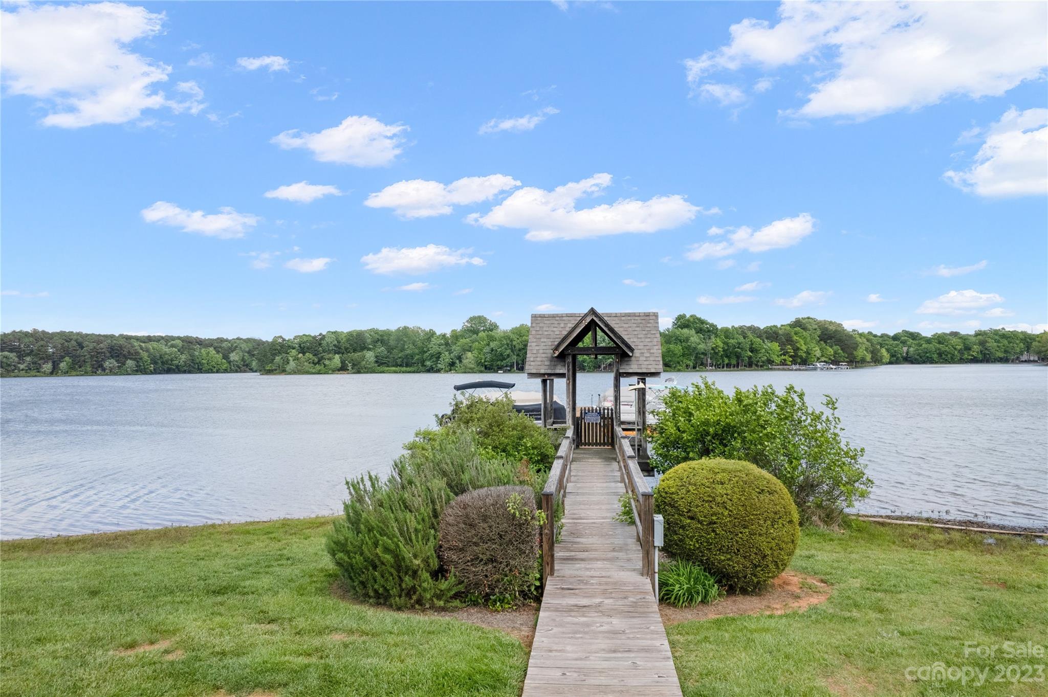 Spinnaker Point - Residential