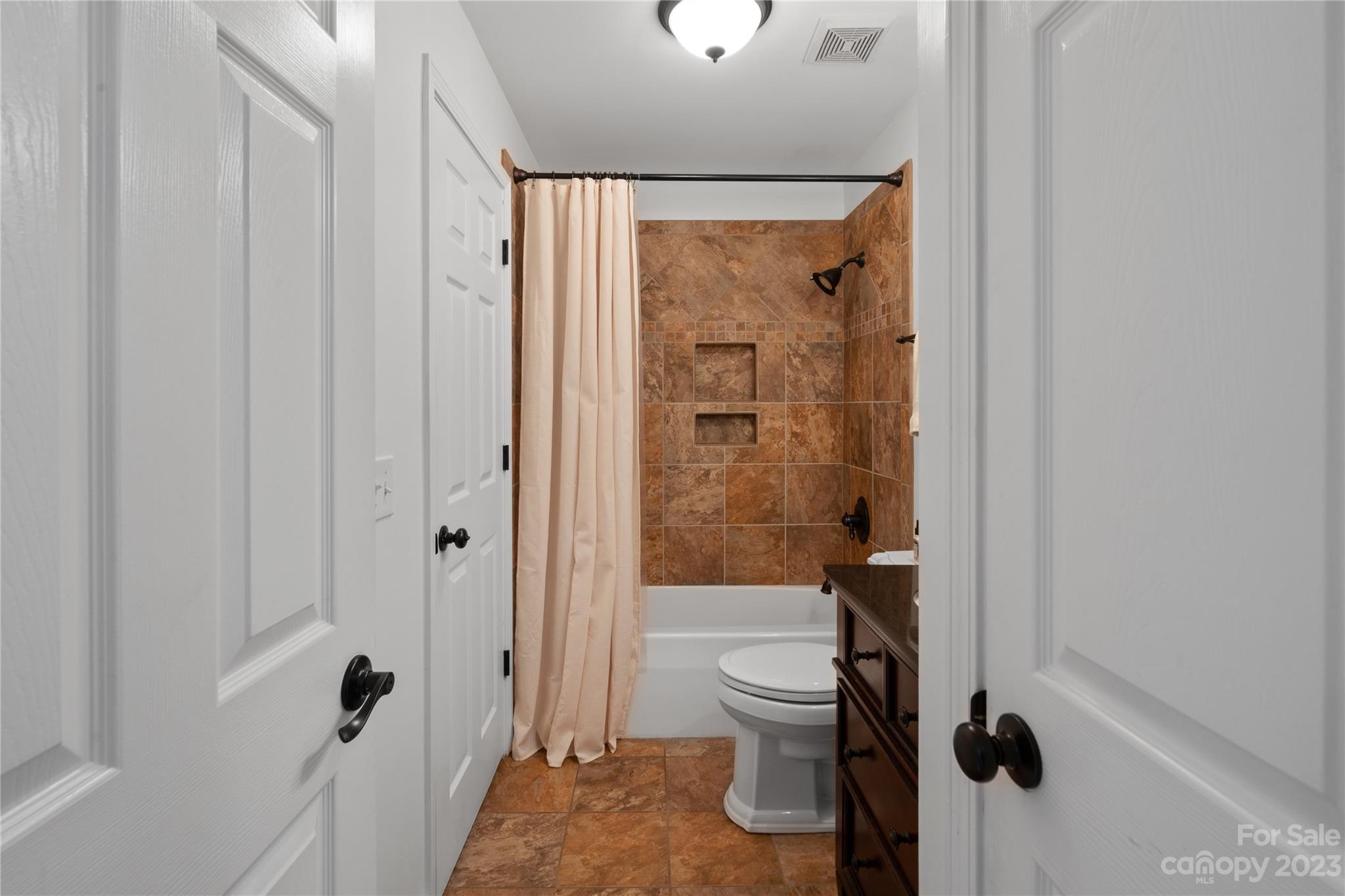 Spinnaker Point - Residential