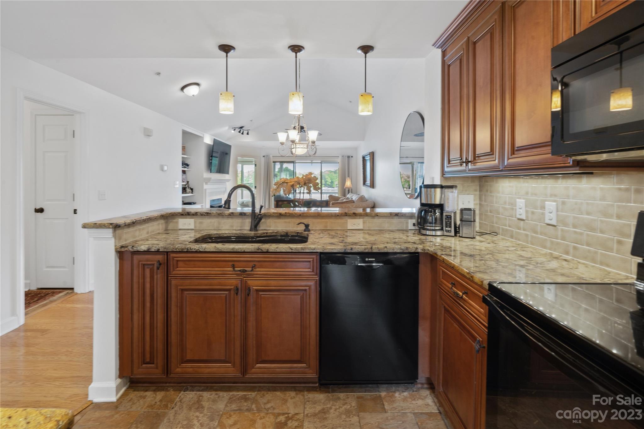 Spinnaker Point - Residential