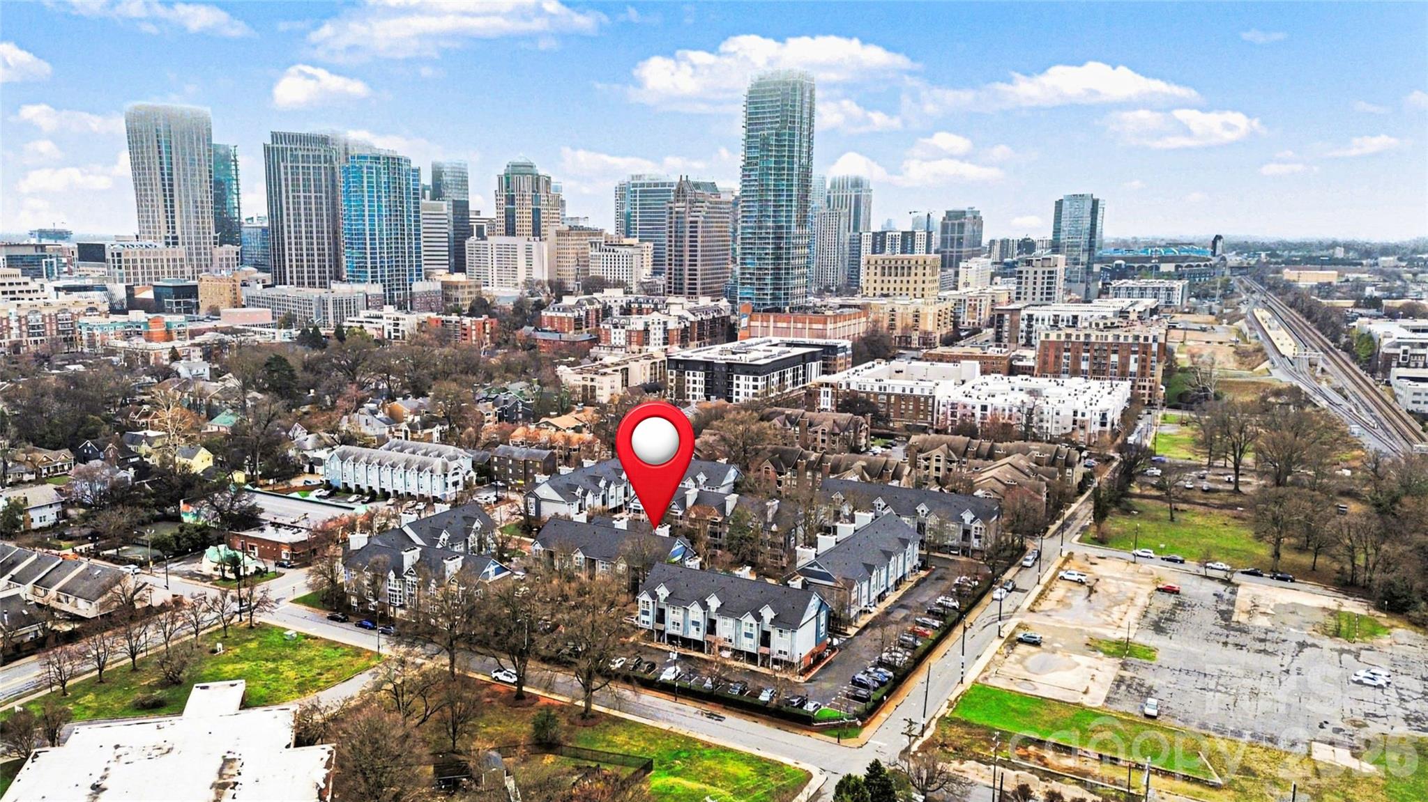 525 N Graham Street 2F