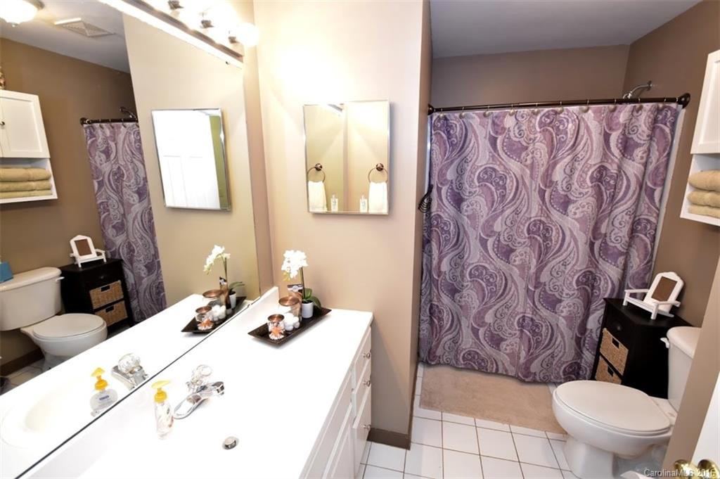 Grayrock Shoals - Residential
