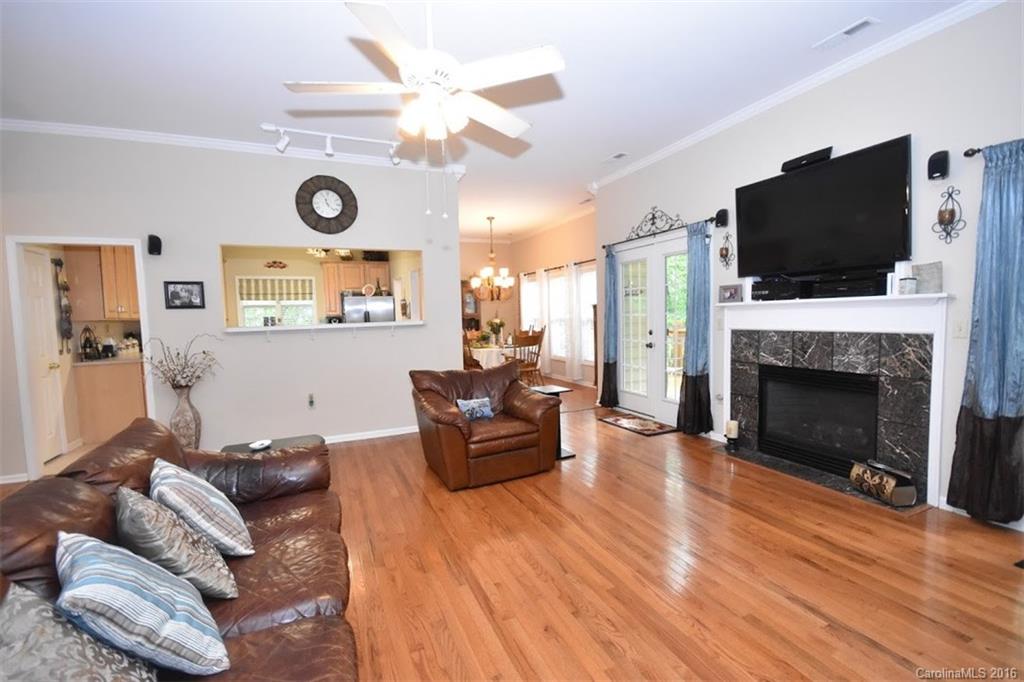 Grayrock Shoals - Residential