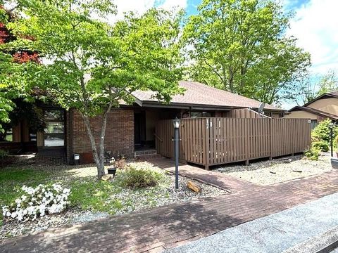 17 Moland Drive B Etowah NC 28729